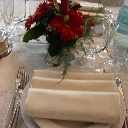 Hotell La Rosa Ronta