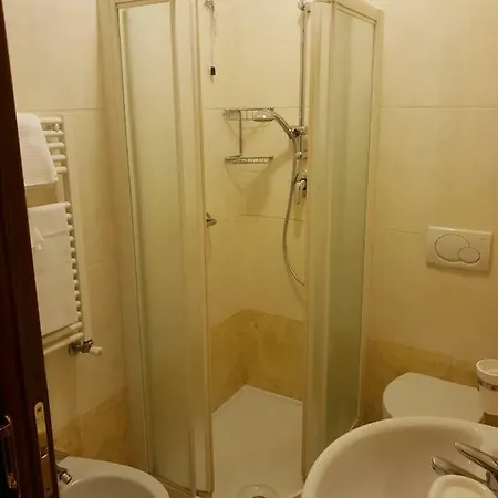 La Rosa Hotell Ronta