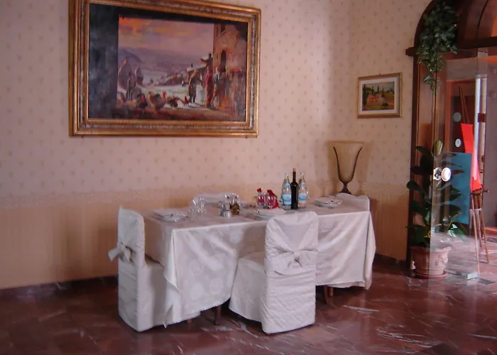 Otel La Rosa 3*